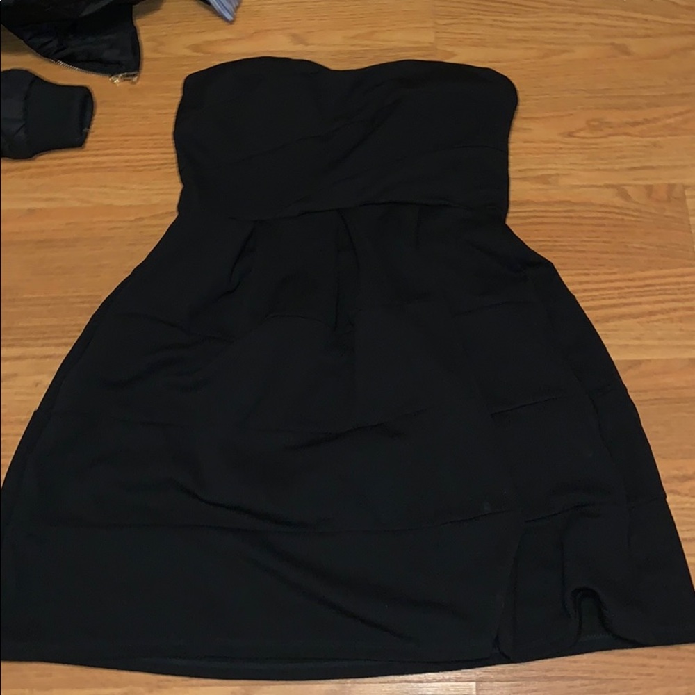 Black strapless dress